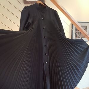 Amazing pleated vintage coat!